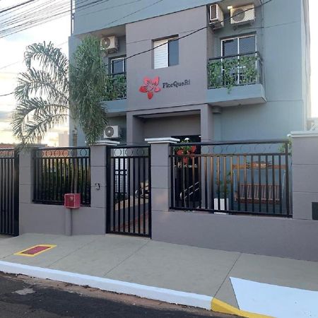 Flor Que Ri - Flats Mobiliados Na Melhor Localizacao Olimpia Exterior photo